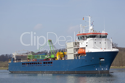 Stückgutfrachter auf dem Nord-Ostsee-Kanal, Kiel, Deutschland