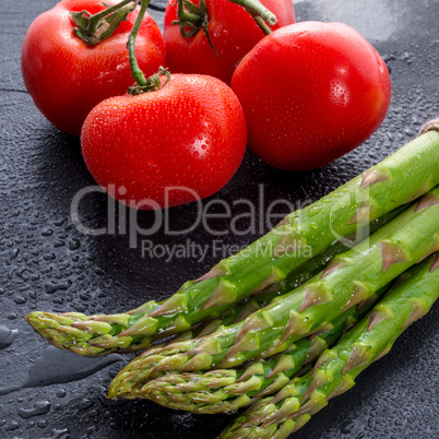 asparagus tomatoes