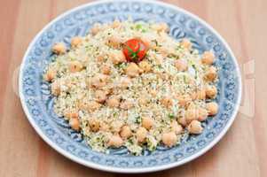 Couscous Salat mit Kichererbsen