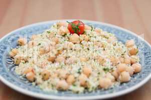 Couscous Salat mit Kichererbsen