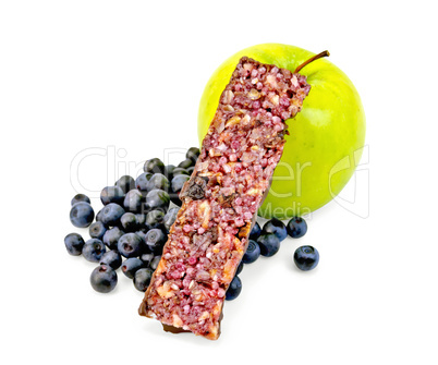 Granola bar with blueberries and apple