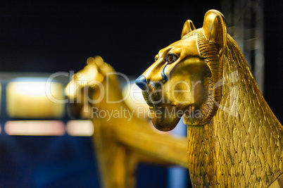golden lion sculpture