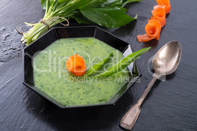 bear allium soup with smoking salmon