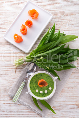 bear allium soup with smoking salmon