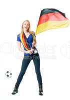 Blondes Mädchen mit Fußballfahne