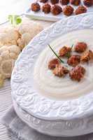 cauliflower cream soup