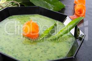 bear allium soup with smoking salmon