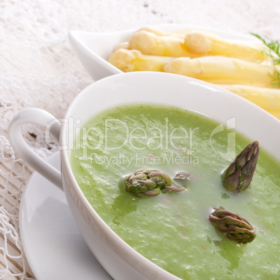 green asparagus soup