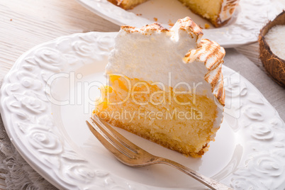 cheesecake with swiss meringue