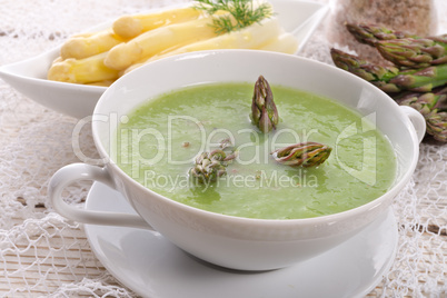 green asparagus soup