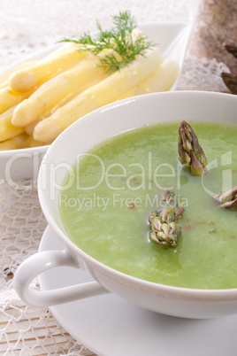 green asparagus soup