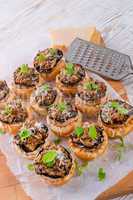 champignons with puff pastry