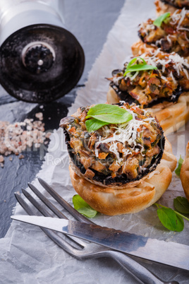 Champignons with puff pastry