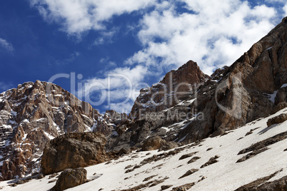 Rocks with snow at nice day