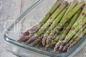 asparagus in glass dish