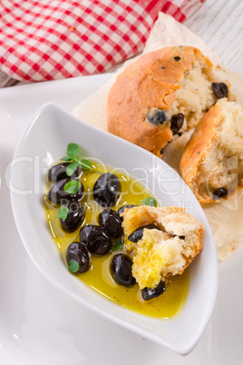 antipasti olives