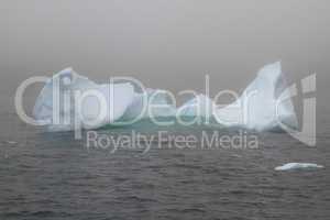 Fog and Iceberg deadly combination for marine vehicle without radar