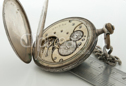 Old pocket watch_2