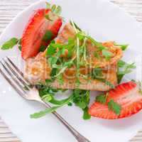 fish fried arugula and strawberry
