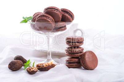 chocolate macarons with cardamom