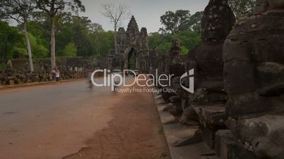 Angkor Thom gate hyperlapse