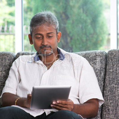 Reading on digital tablet computer