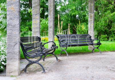 bench  to rest in a beautiful park