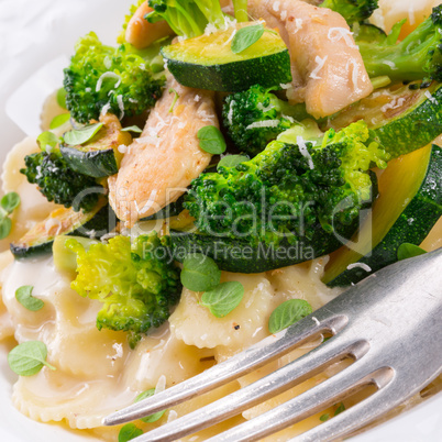 Farfalle pasta with zucchini and broccoli