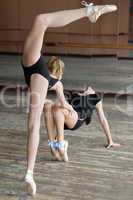 Two ballerinas rehearsing in the studio