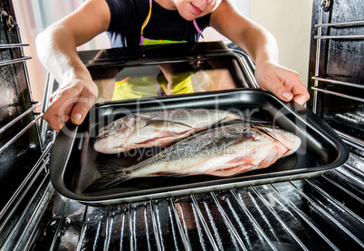 Cooking Dorado fish in the oven.