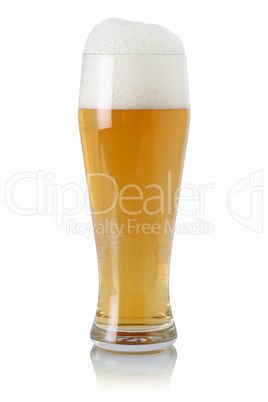 Bier im Glas mit Schaumkrone