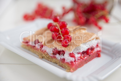 Johannisbeer Baiser Kuchen