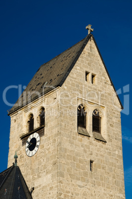 Kirche im Ort Mitterdarching in Bayern