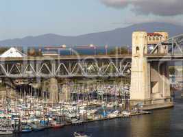 Brücke nach Granville Island in Vancouver