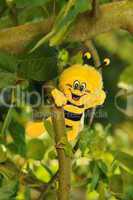 Biene im Baum