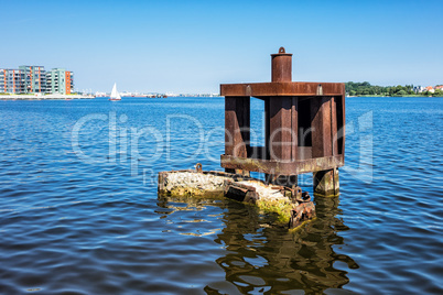 Am Ufer der Warnow in Rostock