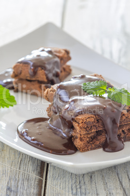 Brownies with chocolate sauce