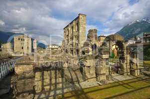 Aosta roemisches Theater - Aosta roman theatre 01