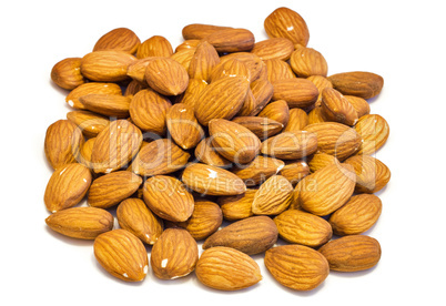 Heap of almonds .