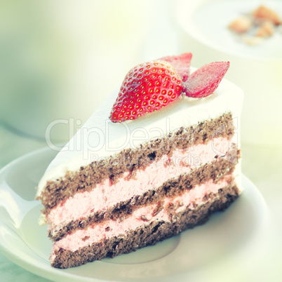 Strawberry chocolate cake