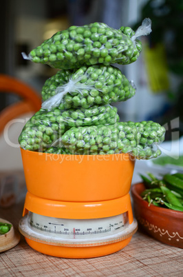 Peas on the scale