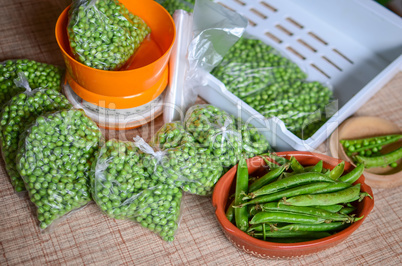 Peas packing