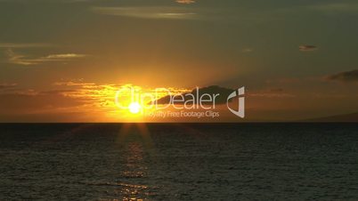 timelapse of beautiful sunset at pacific ocean in hawaii