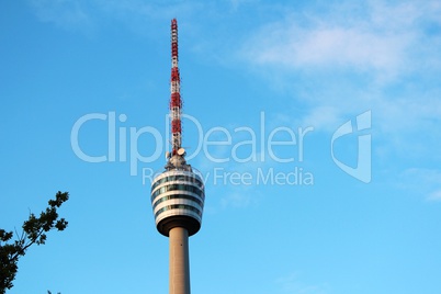 Stuttgarter Fensehturm mit Sendemast