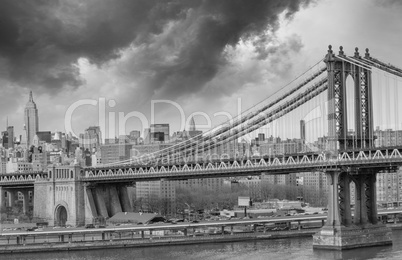 Brooklyn Bridge with  Manhattan skyline panorama in the afternoo