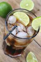 Cola Limonade Getränk im Glas