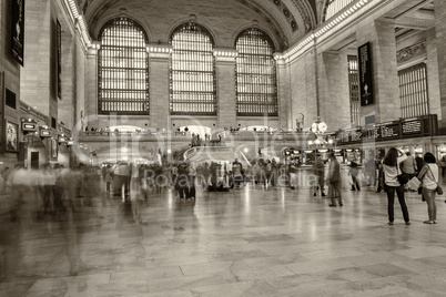 NEW YORK, JUNE 10: Commuters and tourists in the grand central s