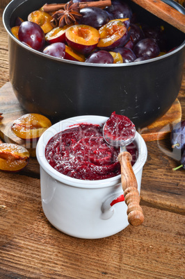 Plum puree