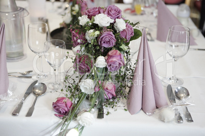 Table setting with flowers