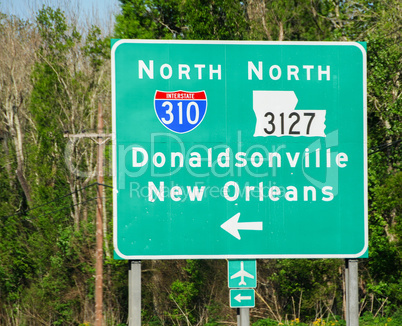 Interstate signs to New Orleans